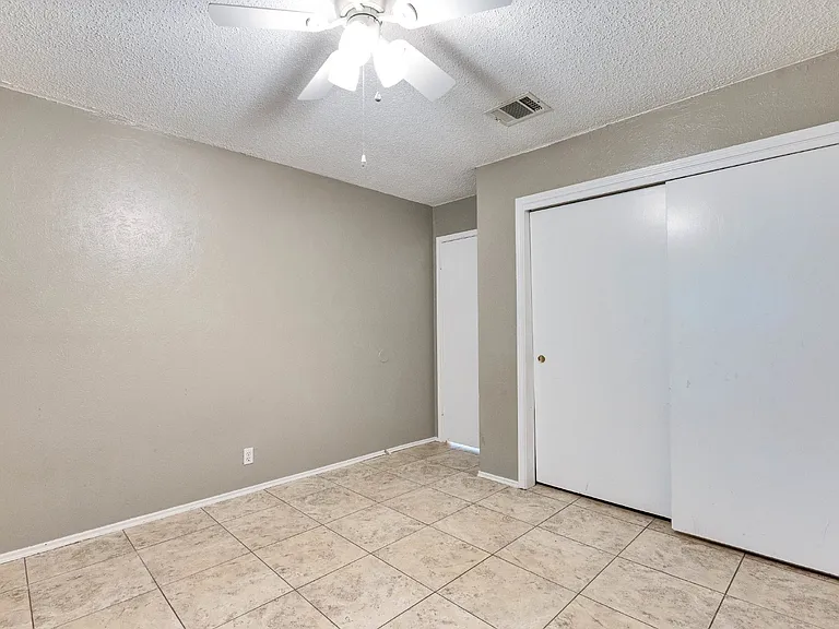 10801 Lanshire Dr #A — Photo 11