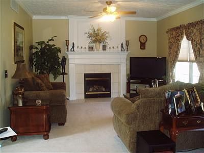 2nd image of 9110 Glenridge Blvd