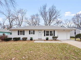 6114 Earnshaw St, Shawnee, KS 66216