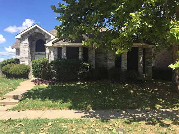 2nd image of 1632 Summers Dr