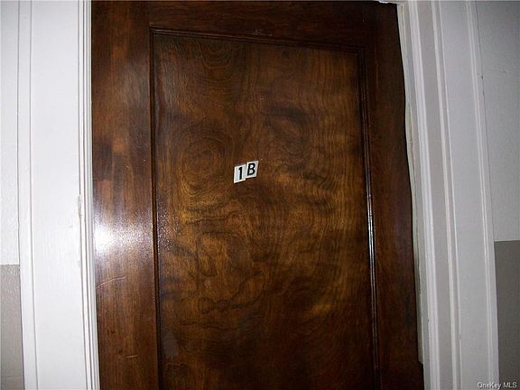 2nd image of 2 Livingston Ave APT 1B