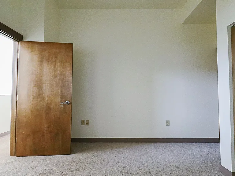 East High Apartments — Photo 128