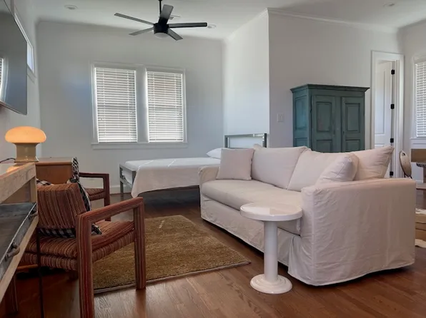 209 E 23rd St, Houston, TX 77008