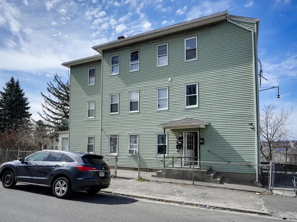 37 Harlem St, Worcester, MA 01610