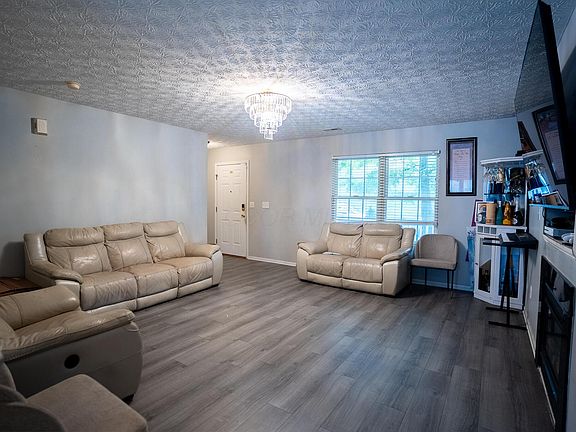 3rd image of 1816 Village Ridge Ln #39