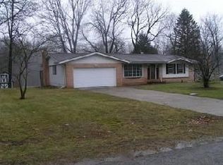 325 Roxbury Ln, Battle Creek, MI 49017