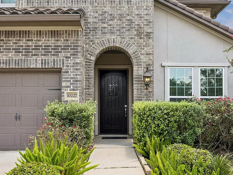 10227 Wylde Point Ln — Photo 7