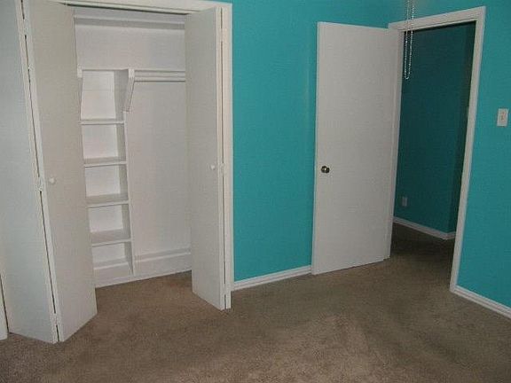 5th image of 206 Dover Dr