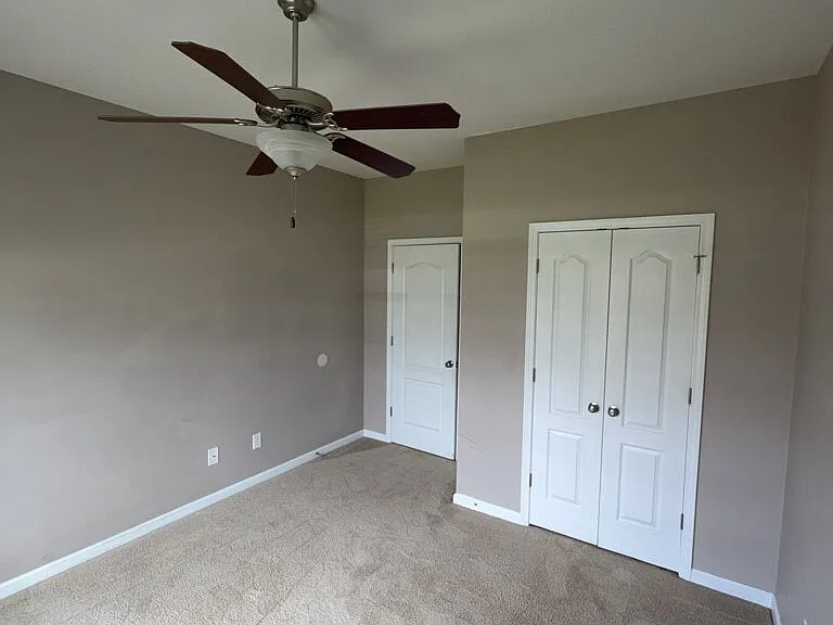 111 Cavalier Dr — Photo 24