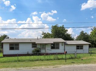 506 N 6th St, Bangs, TX 76823