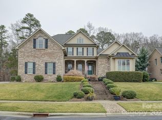 5002 Stonehill Ln, Matthews, NC 28104