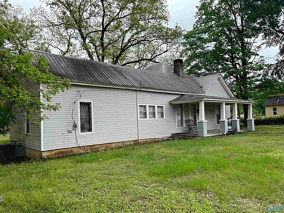 2nd image of 137 Joplin St