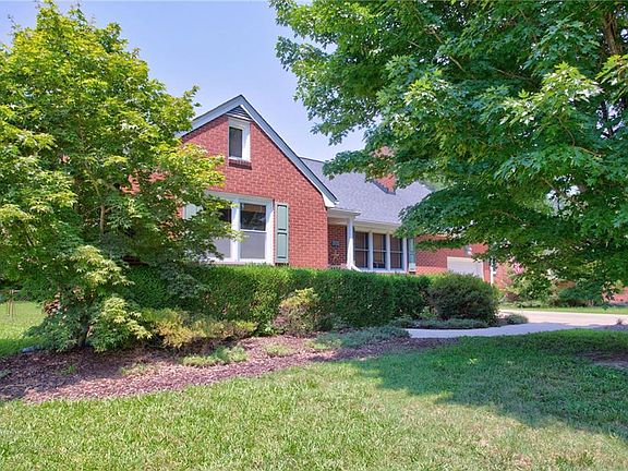 2nd image of 407 Tareyton Ln