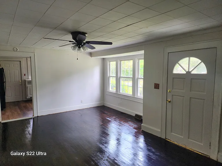 1340 Kilby St — Photo 5