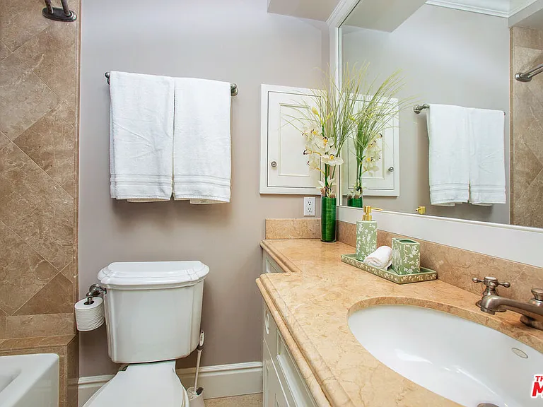 421 E Edgewater Ave — Photo 49
