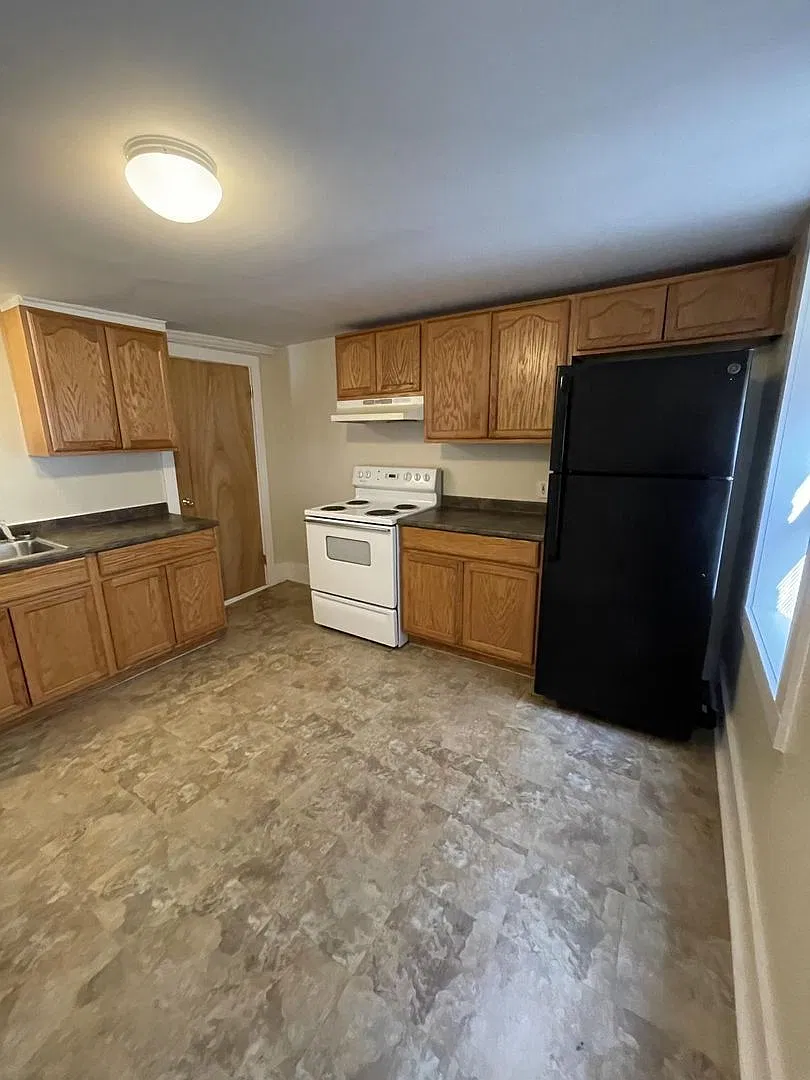 14-16 Myrtle Ave 1-4 — Photo 4