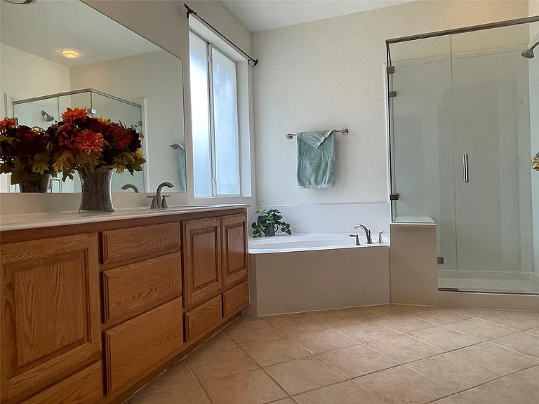 120 W Brazos Dr — Photo 22