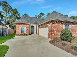 3045 Lost Lake Ln, Madisonville, LA 70447