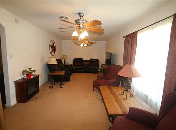 4th image of 841 Glenda Dr