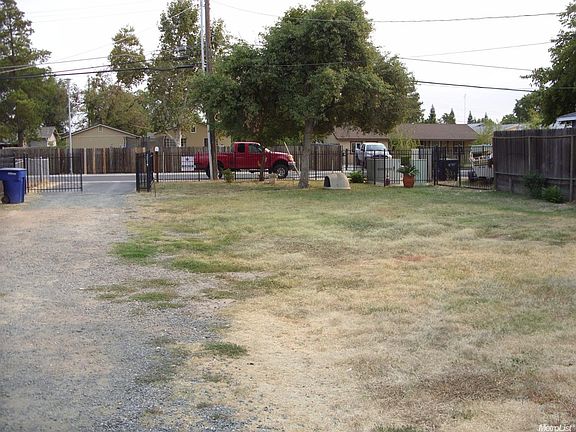 3rd image of 701 Jessie Ave