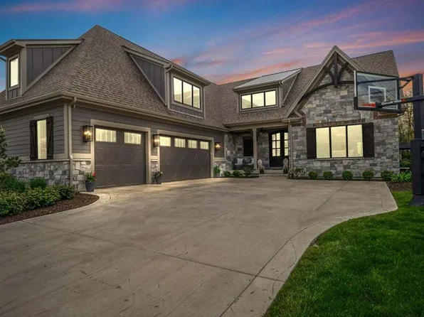 3703 Brigata Dr, Valparaiso, IN 46385