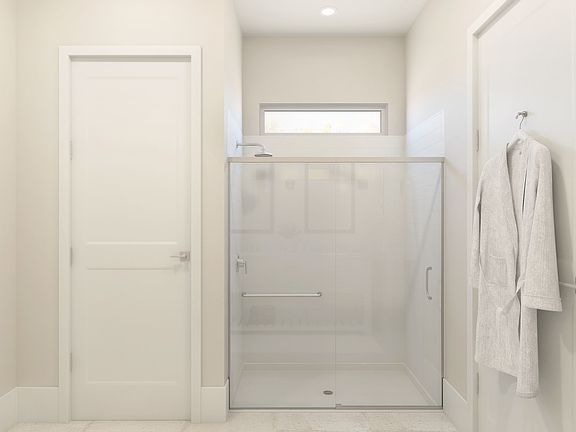 Spa-like owner s bath