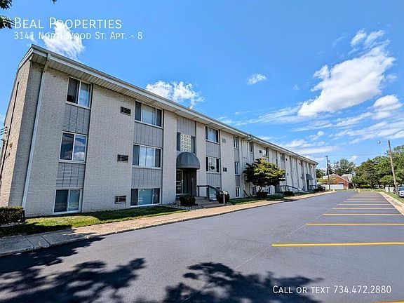 2nd image of 3141 Northwood Ave APT 8