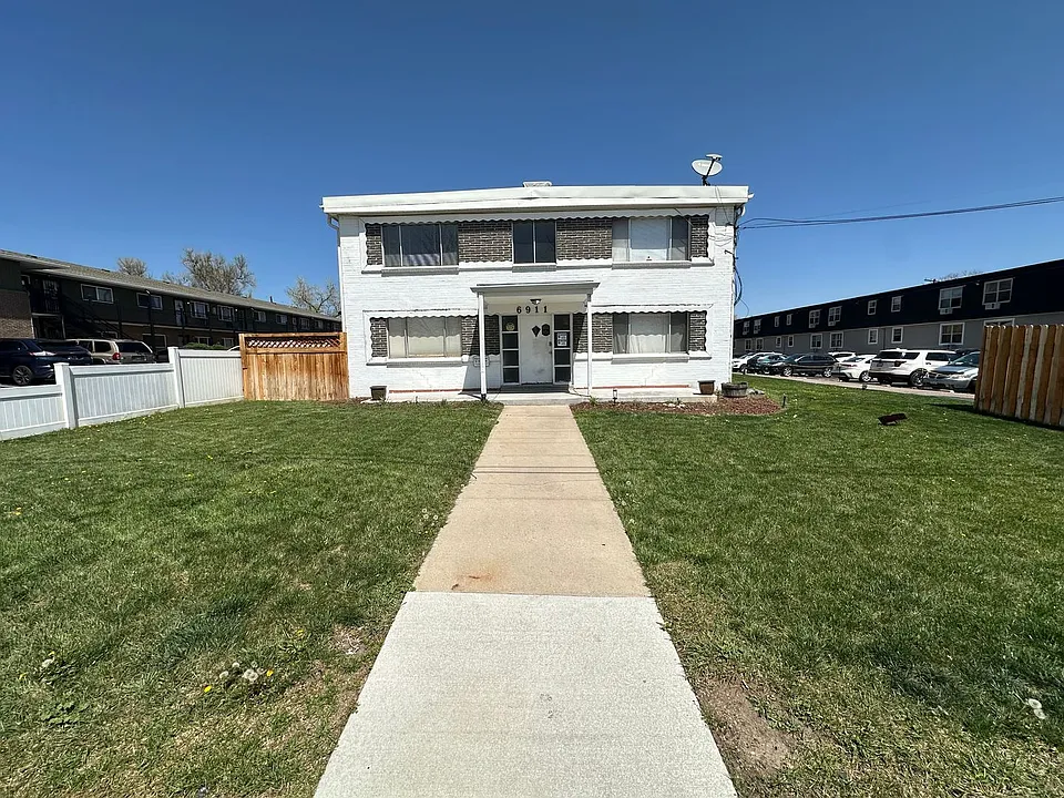 6911 W 24th Ave #5