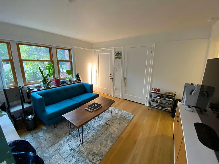 4212 Phinney Ave N #2 — Photo 2