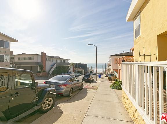 2nd image of 225 Rosecrans Ave APT 3