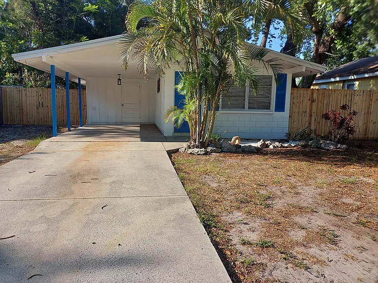 1071 Highland St — Photo 26