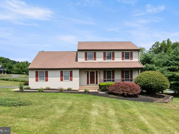 155 Freedom Valley Cir, Coatesville, PA 19320