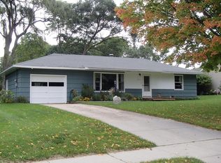 814 E Alice St, Whitehall, MI 49461
