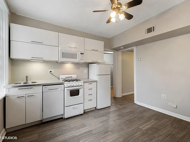 1701 N Albany Ave #1RR — Photo 2