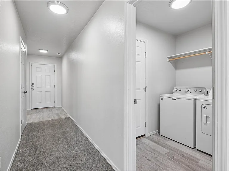 11201 Bidwell St — Photo 15
