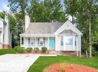 18 Planters Wood Trl, Greensboro, NC 27407