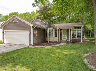 12806 Hedgeway Dr, Charlotte, NC 28278