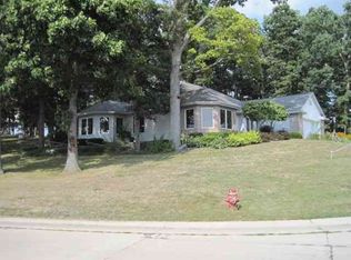 701 Taylor Ln, Albion, IN 46701