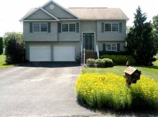 655 Old Grove Rd, Mechanicsburg, PA 17055