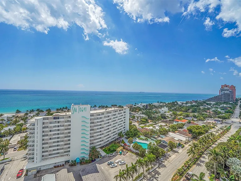2841 N Ocean Blvd #1004 — Photo 46