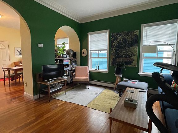 5th image of 73 Chapin Ave Floor 2