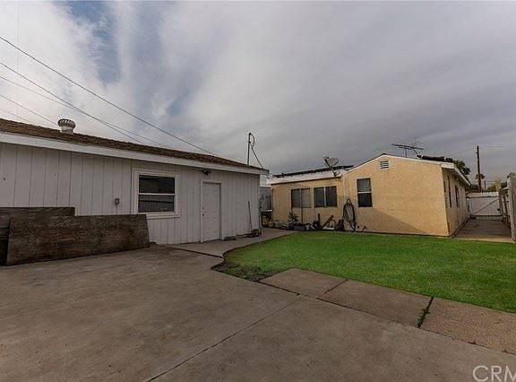5th image of 3328 W 187th Pl