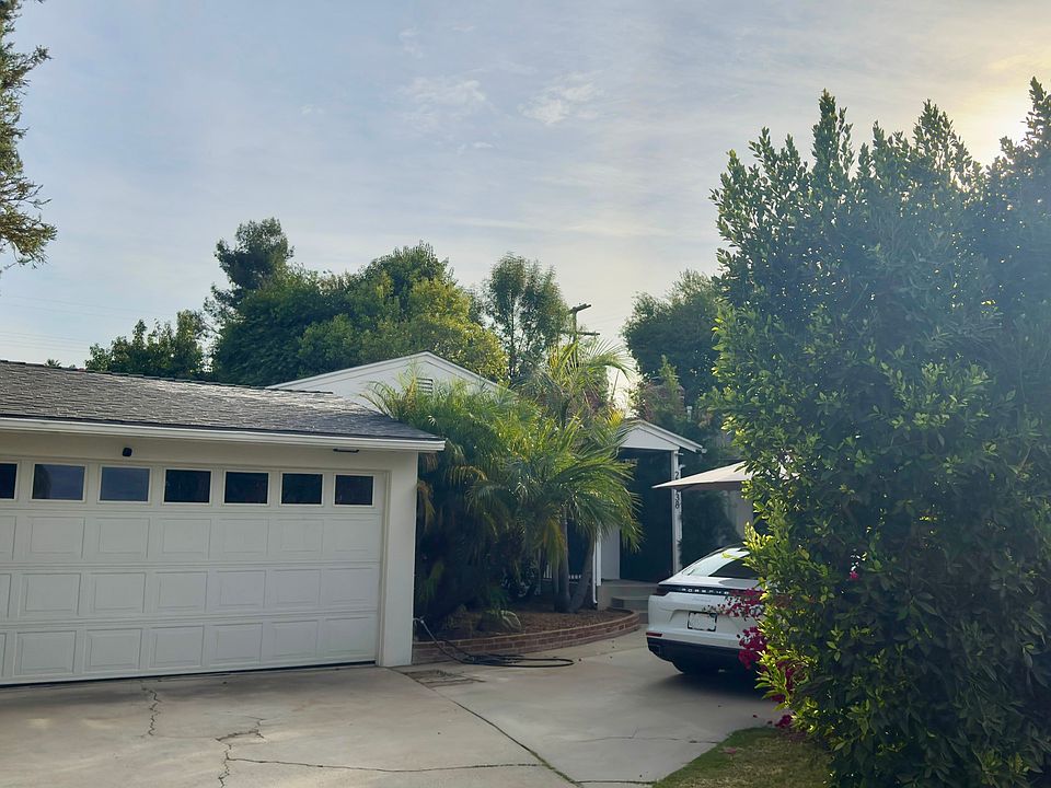 1st image of 22738 Burbank Blvd