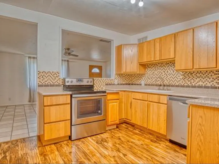 2641 E 1st Pl — Photo 6