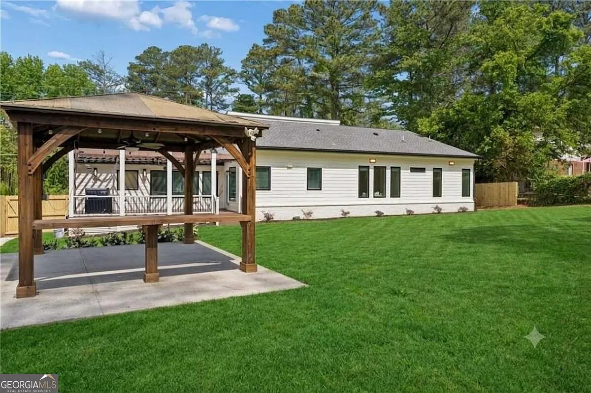 5 bed, 3.5 bath, $4,900 — Photo 3