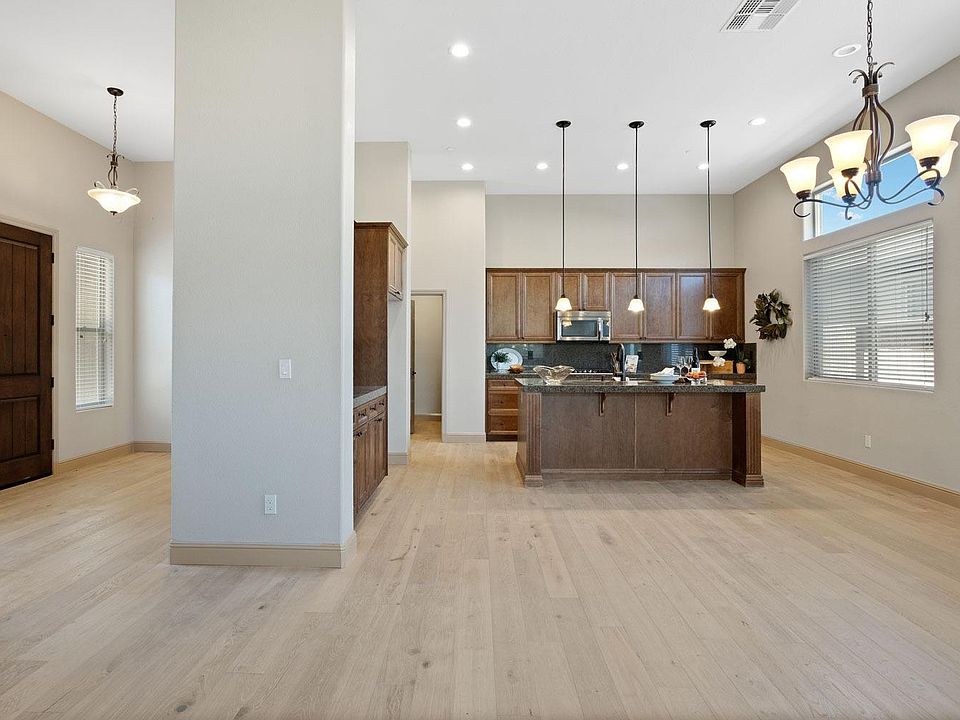 2nd image of 2548 Legacy Way