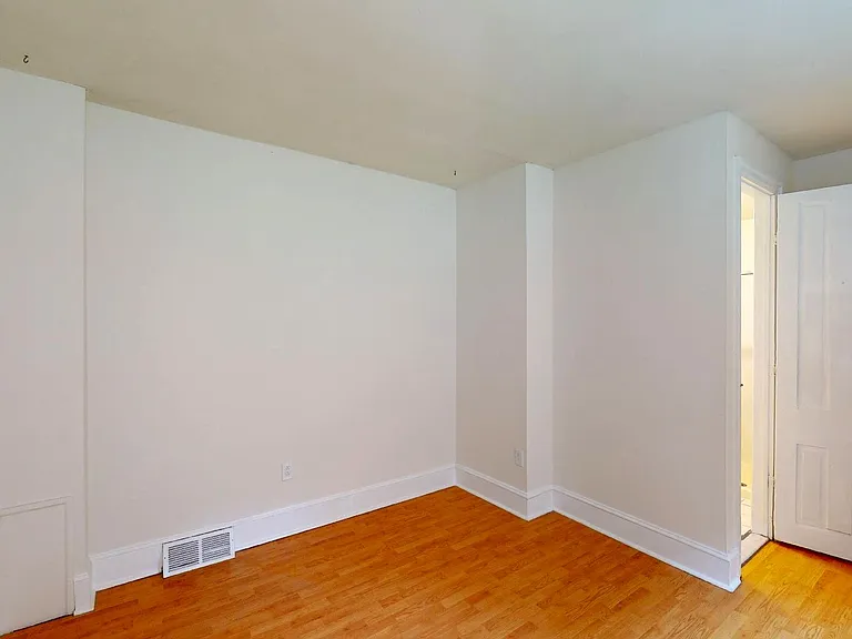813 S 2nd St #1 — Photo 13