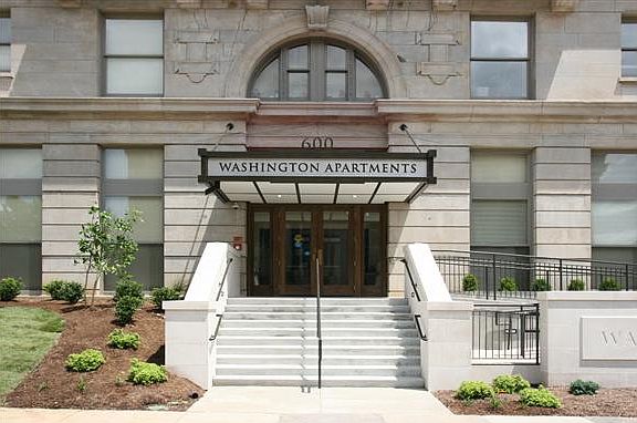 4th image of 600 N Kingshighway Blvd #11606973