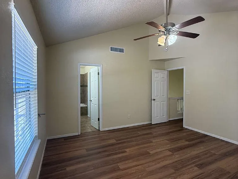 12000 Ivory Gate Way — Photo 25
