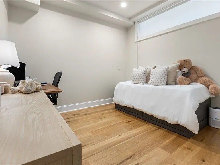 380 Bunker Hill St #210 — Photo 20